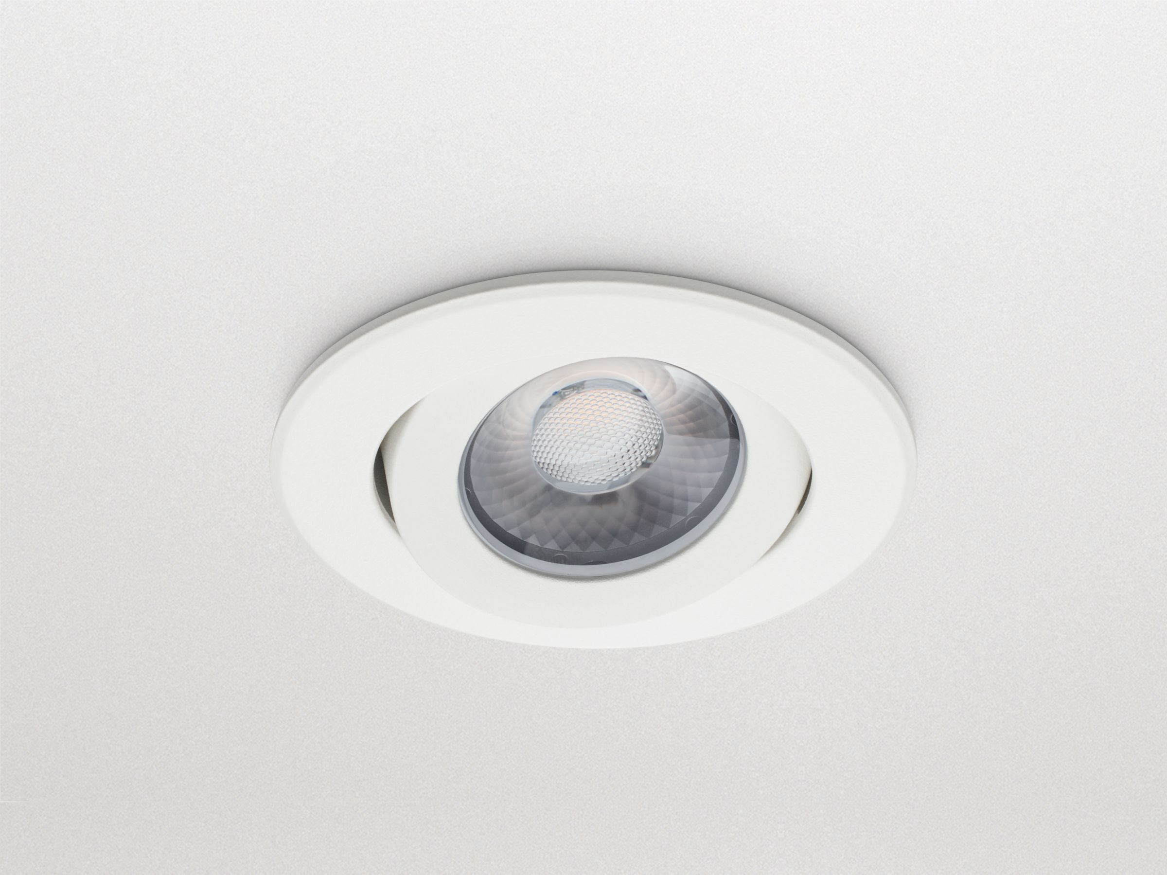 Philips CoreLine Recessed Spot gen2, Adjustable, 12.3 W, D68 mm